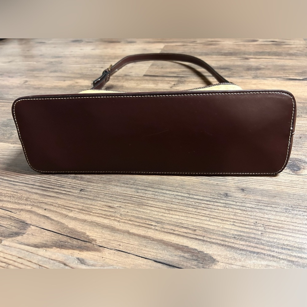 Etienne Aigner Cream and Brown Shoulder Bag - Picture 12 of 13